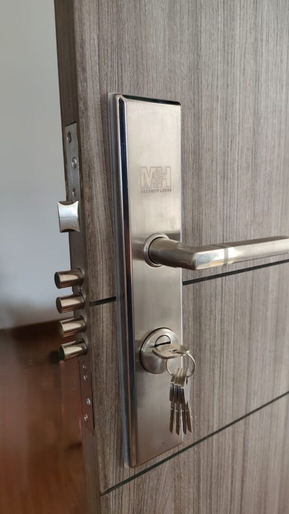 cerradura-manija-seg